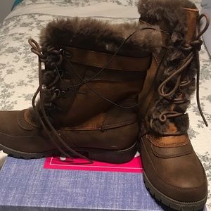 Brand new boots size 10 women’s